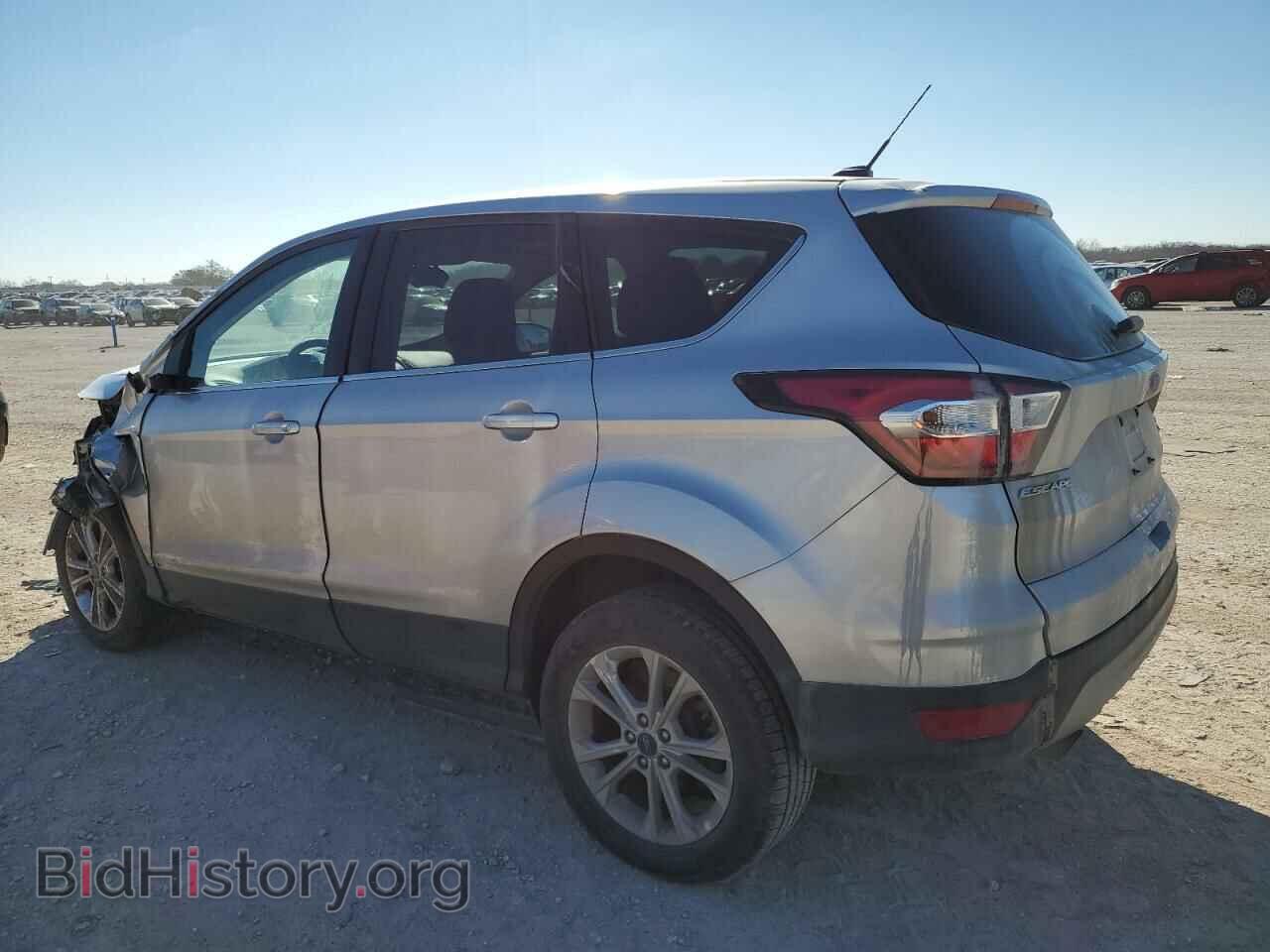 2017 FORD ESCAPE - VIN: 1FMCU0G9XHUB05604 - Фото 2
