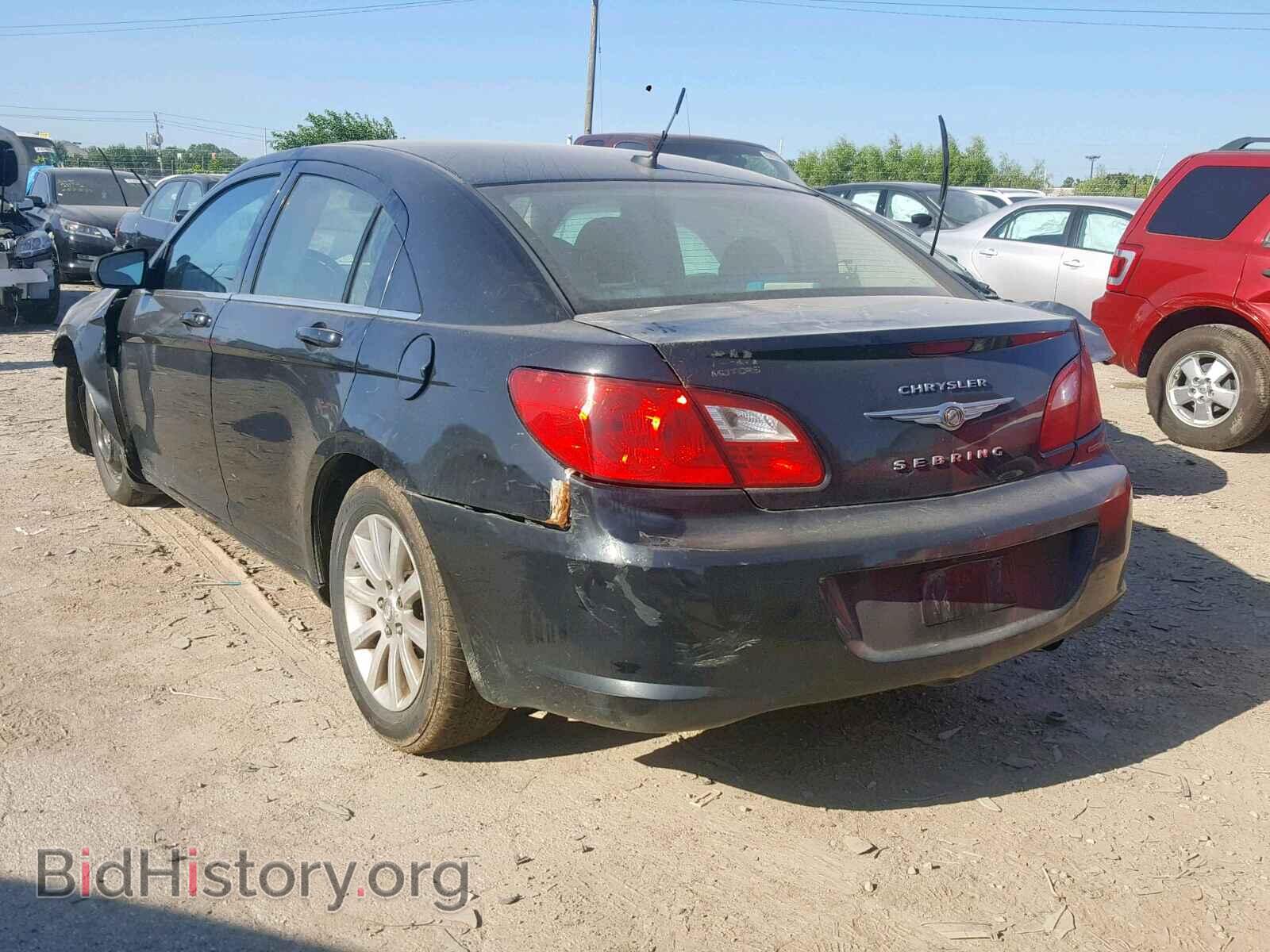 2010 CHRYSLER SEBRING - VIN: 1C3CC5FB1AN169575 - Фото 3