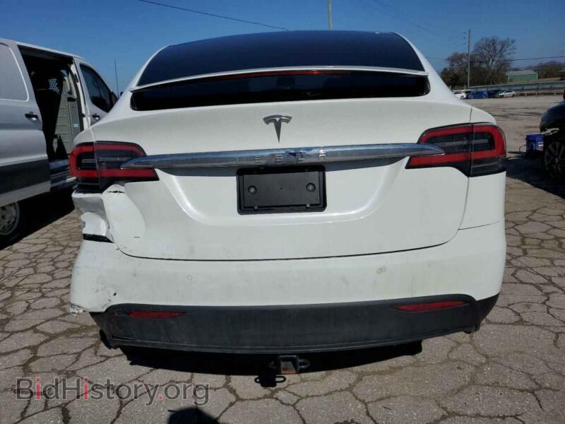 2016 Tesla MODEL X (VIN 5YJXCBE26GF027792) — photo 6 of 13