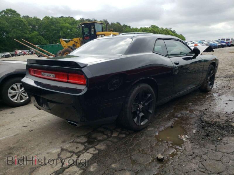 2014 Dodge CHALLENGER (VIN 2C3CDYAG2EH133796) — photo 4 of 10