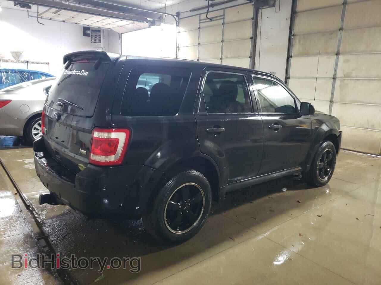 2011 FORD ESCAPE - VIN: 1FMCU9DG0BKA70338 - Фото 3
