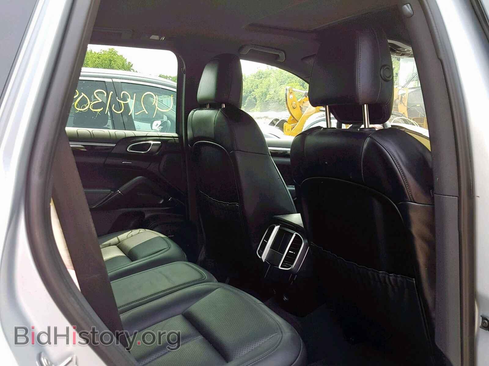 2016 PORSCHE CAYENNE - VIN: WP1AA2A29GLA09381 - Photo 6