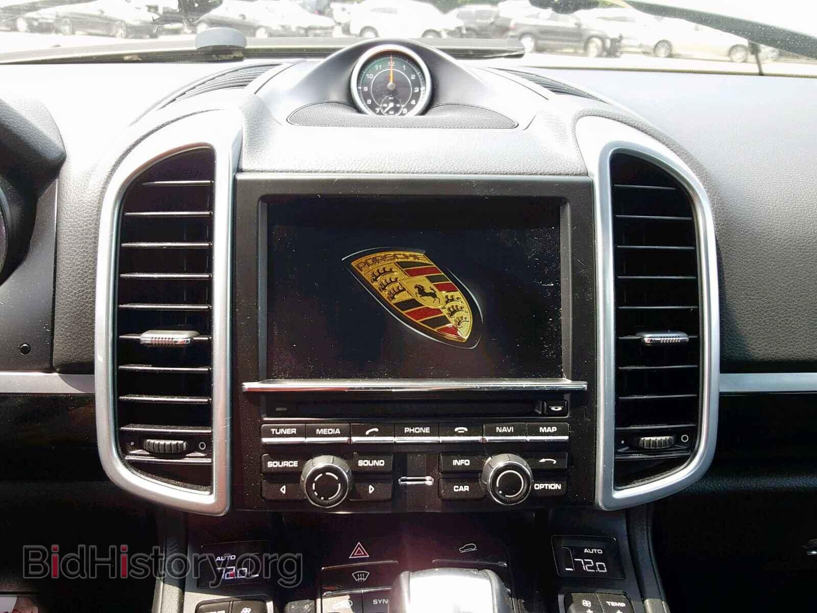 2016 PORSCHE CAYENNE - VIN: WP1AA2A29GLA09381 - Photo 9
