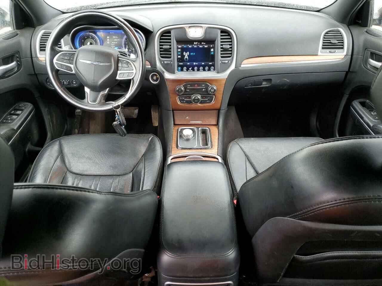 2017 CHRYSLER 300 - VIN: 2C3CCASGXHH529892 - Фото 8