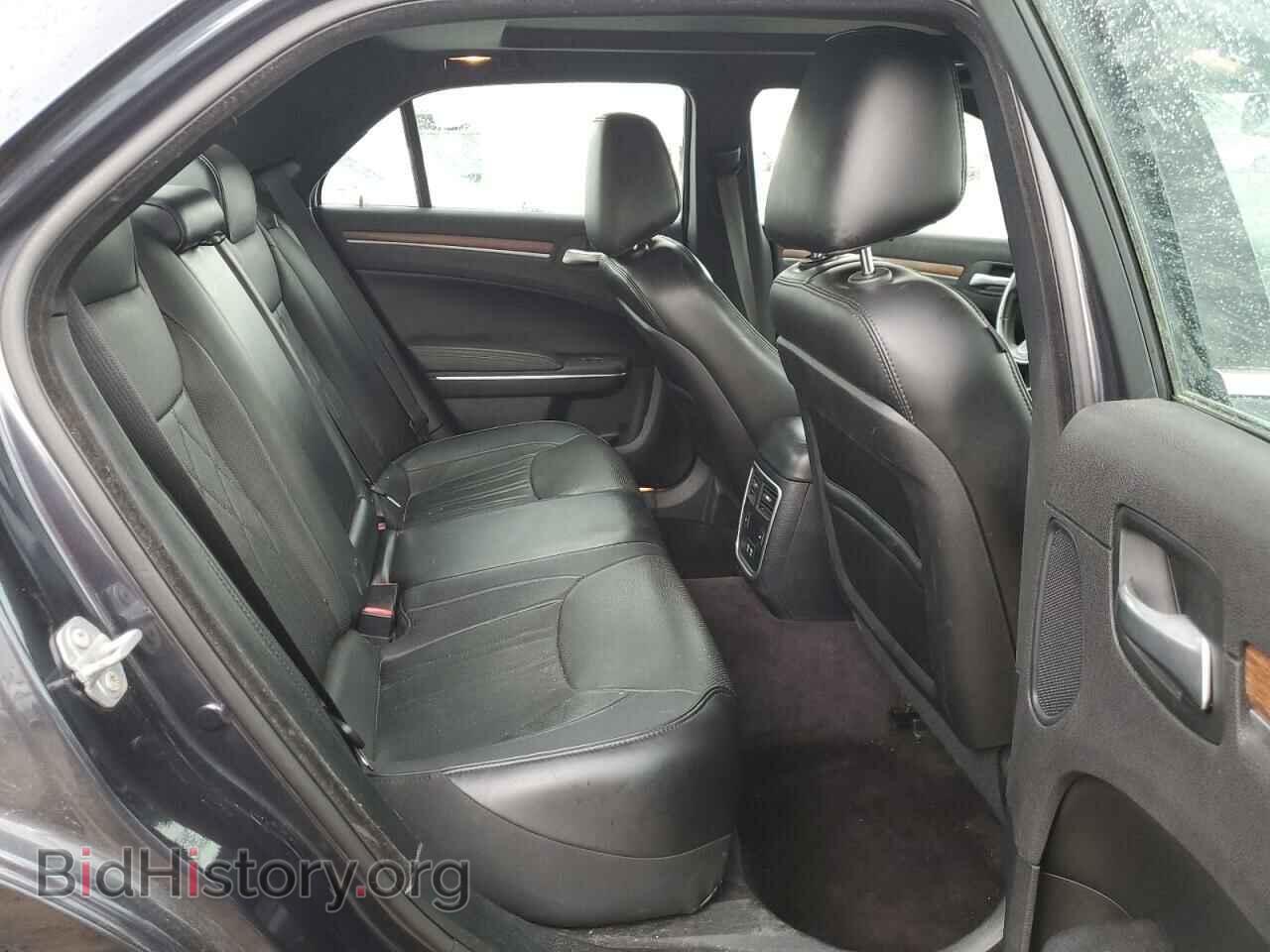 2017 CHRYSLER 300 - VIN: 2C3CCASGXHH529892 - Фото 10