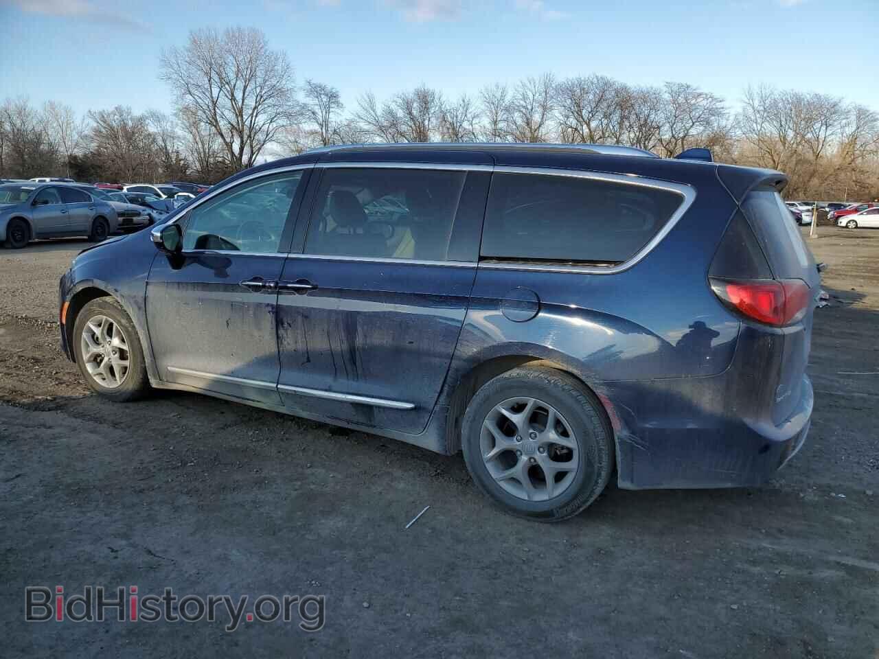 2017 CHRYSLER PACIFICA - VIN: 2C4RC1GG2HR531371 - Фото 2