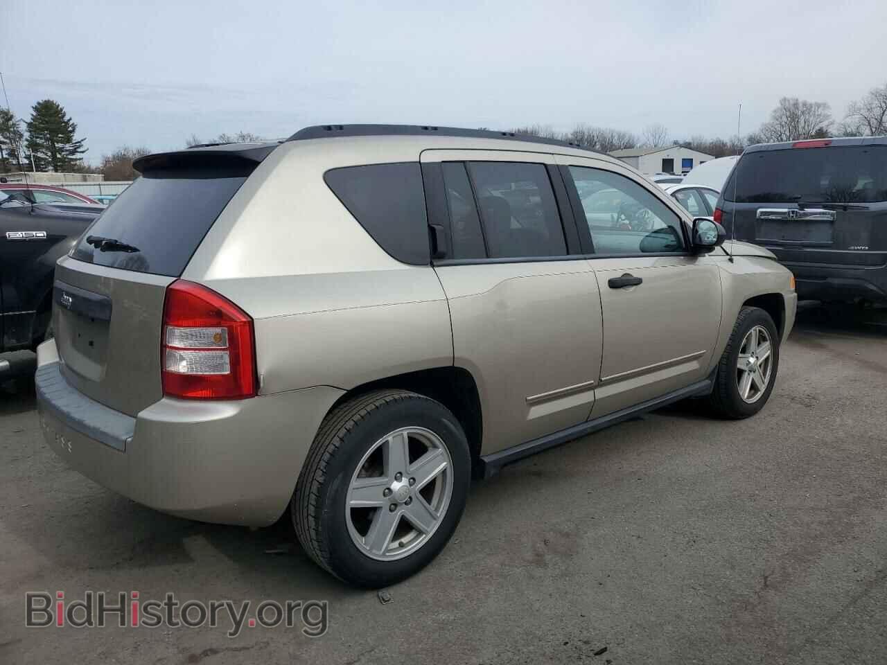 2009 JEEP COMPASS - VIN: 1J4FF47BX9D188808 - Фото 3