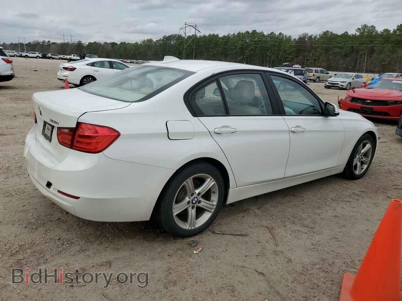 2013 BMW 3 SERIES - VIN: WBA3A5G59DNP21867 - Фото 3