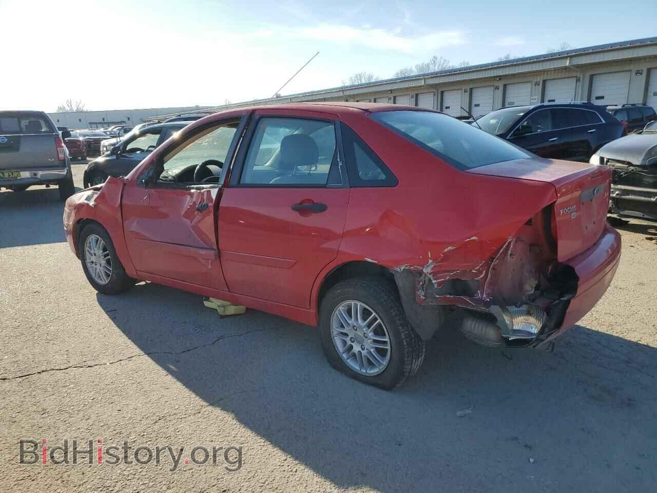 2007 FORD FOCUS - VIN: 1FAFP34N97W254302 - Фото 2