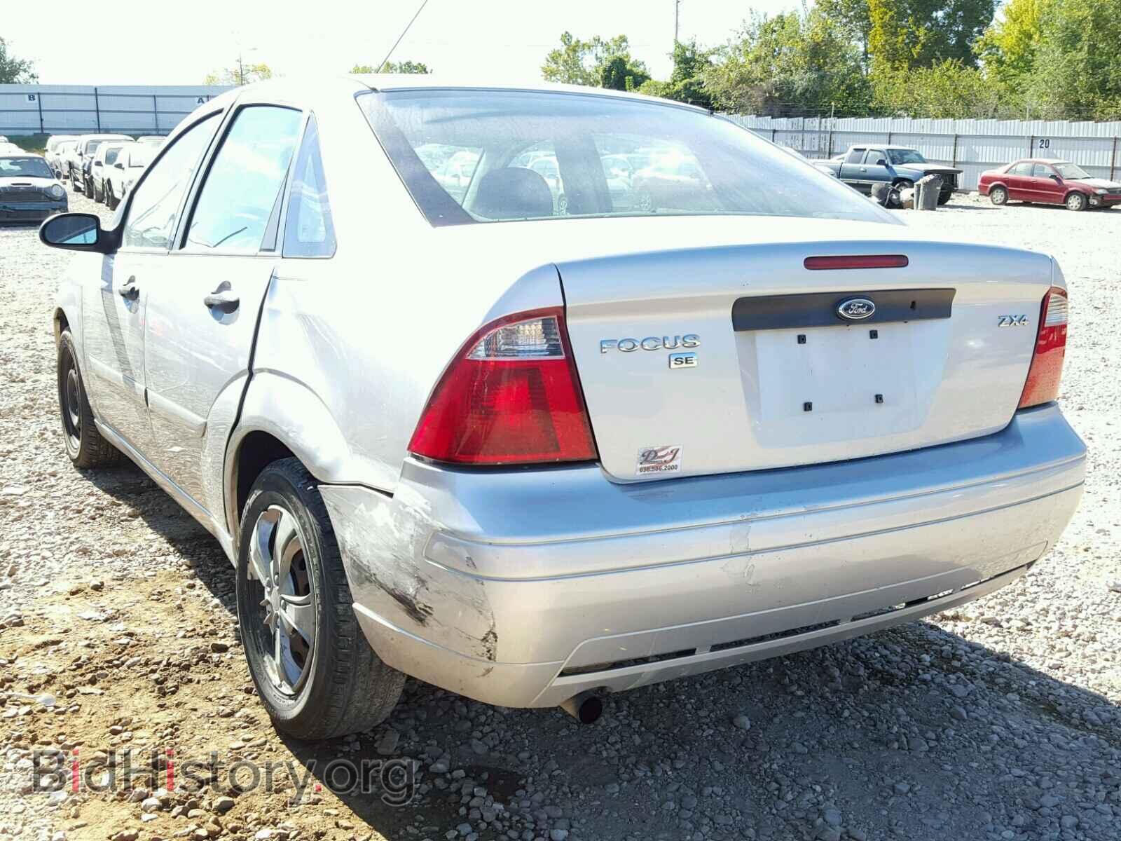 2005 FORD FOCUS - VIN: 1FAFP34N55W244749 - Фото 3
