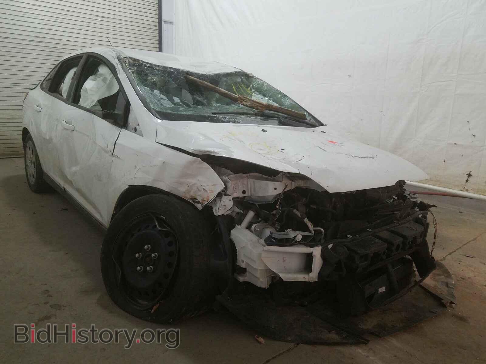 Photo 1FAHP3F24CL263593 - FORD FOCUS 2012