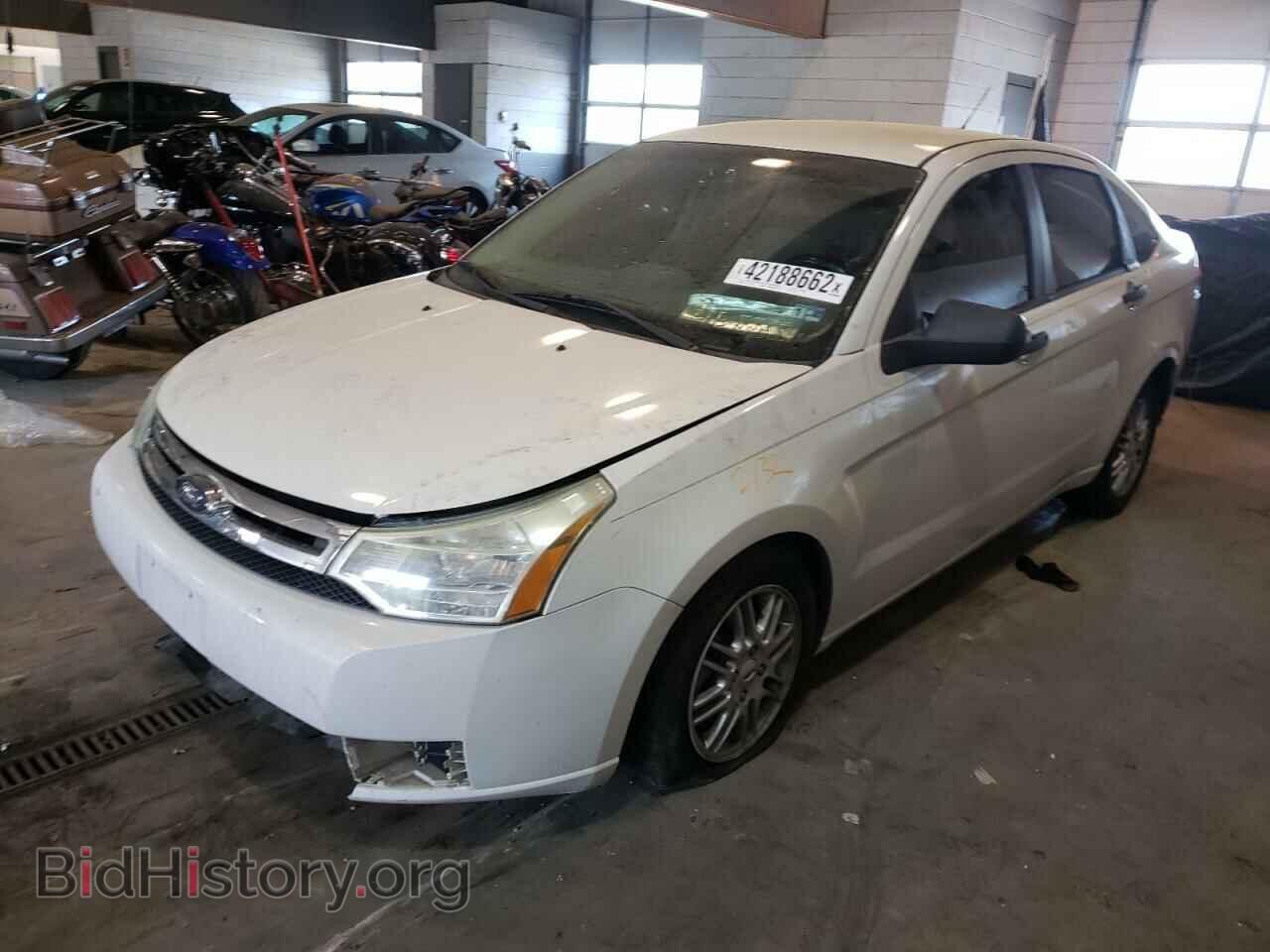 2009 FORD FOCUS - VIN: 1FAHP35N59W103077 - Фото 2
