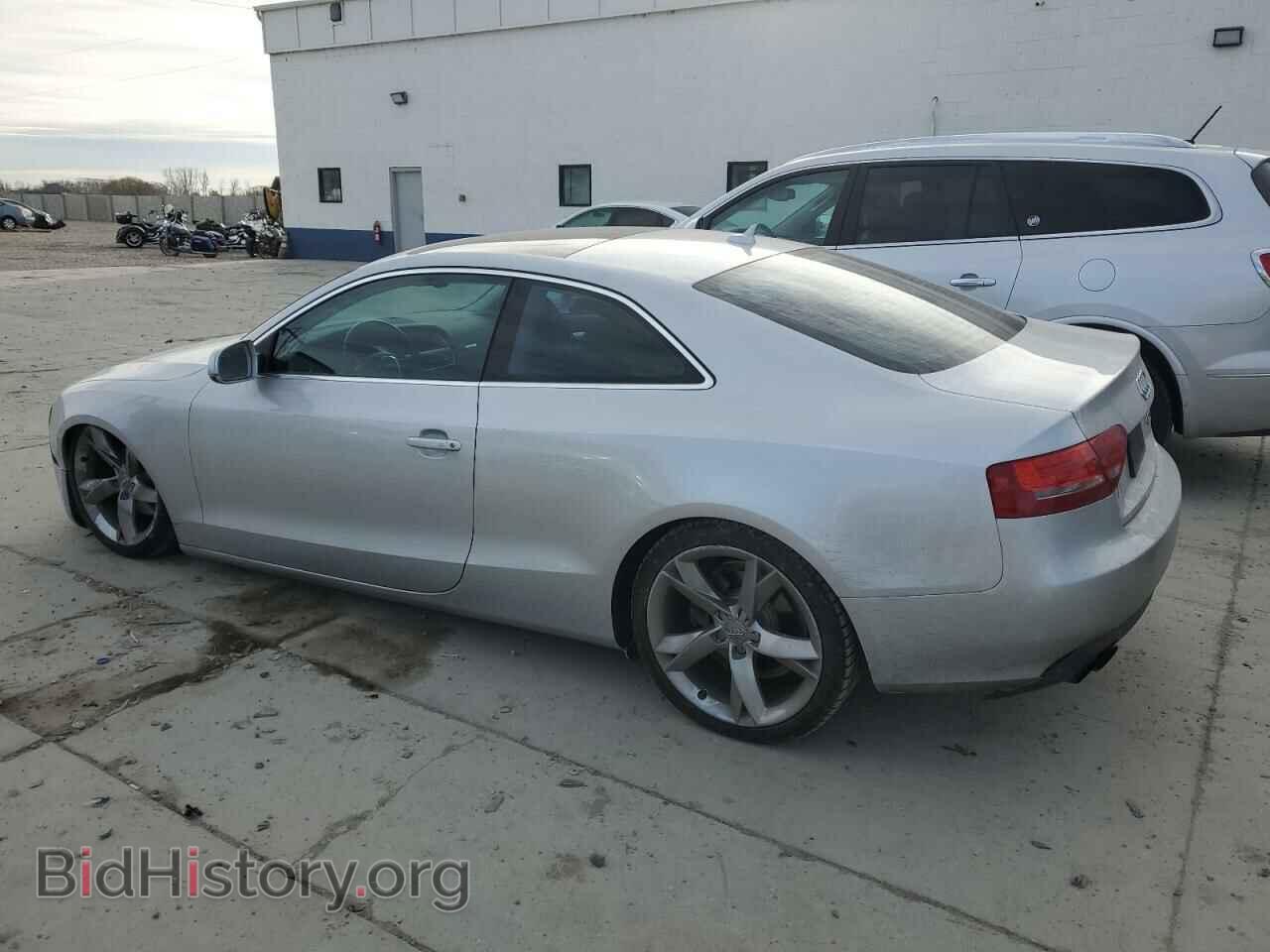 2011 AUDI A5 - VIN: WAURFAFR5BA025407 - Photo 2