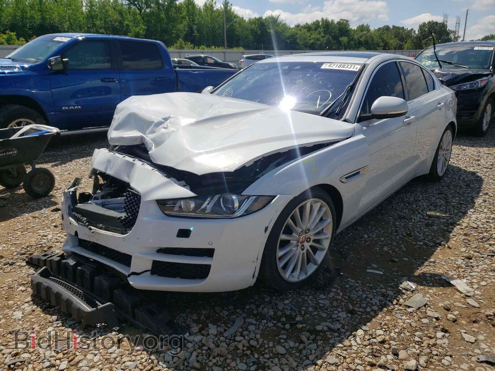 2017 JAGUAR XE - VIN: SAJAH4BV8HA953351 - Фото 2