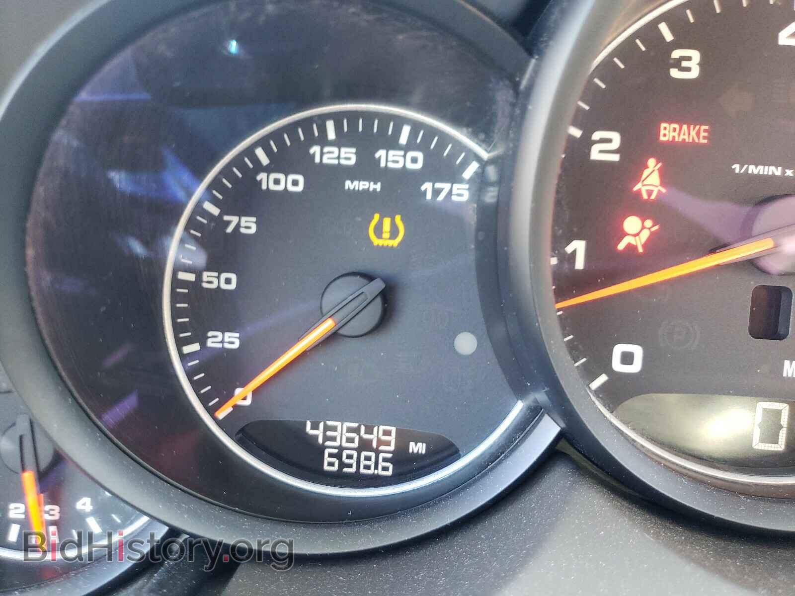 2017 PORSCHE CAYENNE - VIN: WP1AA2A27HKA83034 - Фото 8