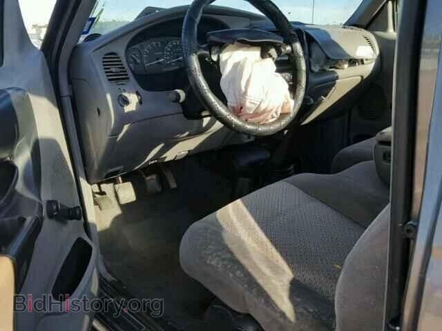 1999 MAZDA B2500 - VIN: 4F4YR12C8XTM44619 - Фото 9