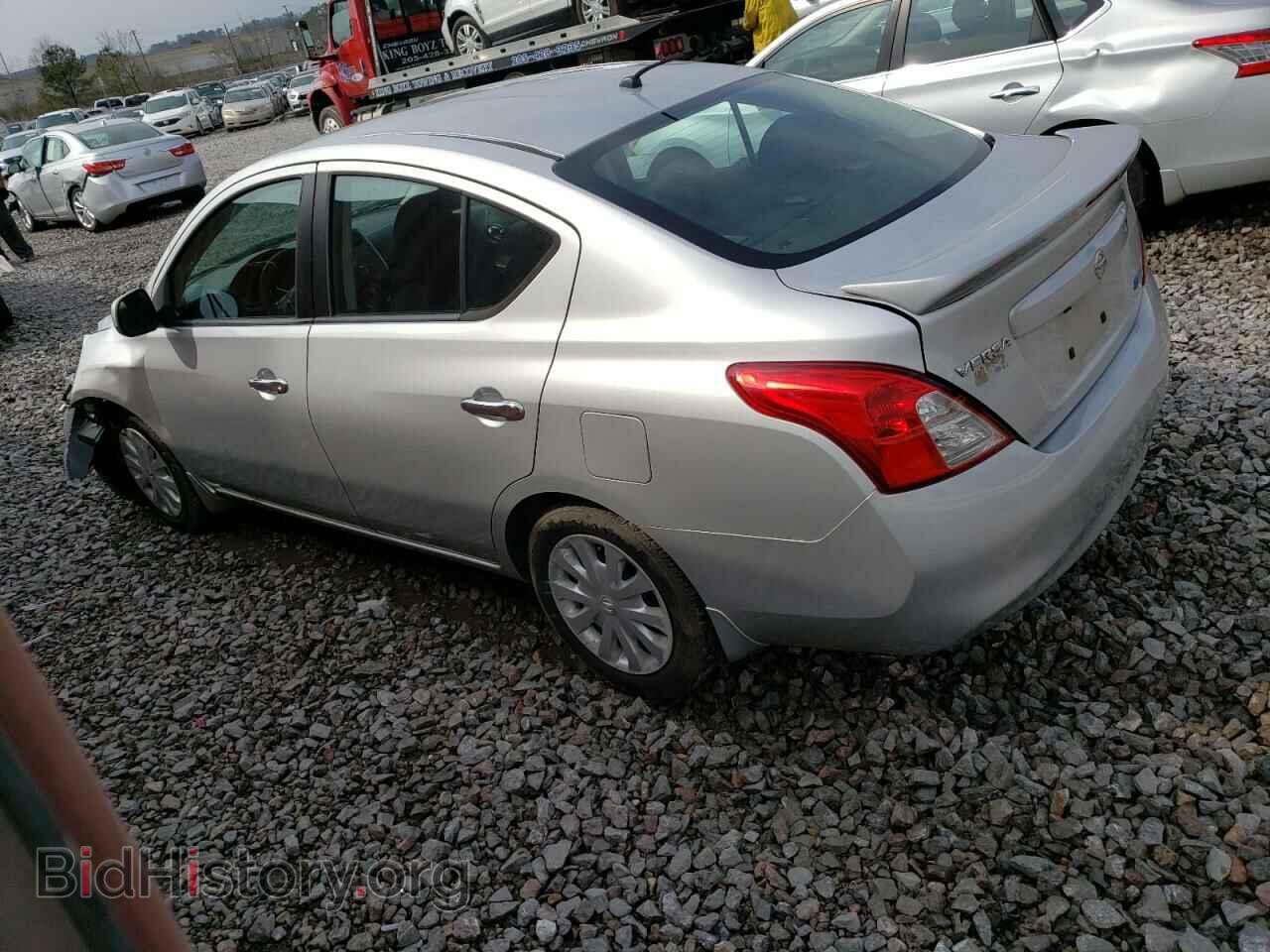 2013 NISSAN VERSA - VIN: 3N1CN7AP1DL852694 - Фото 2