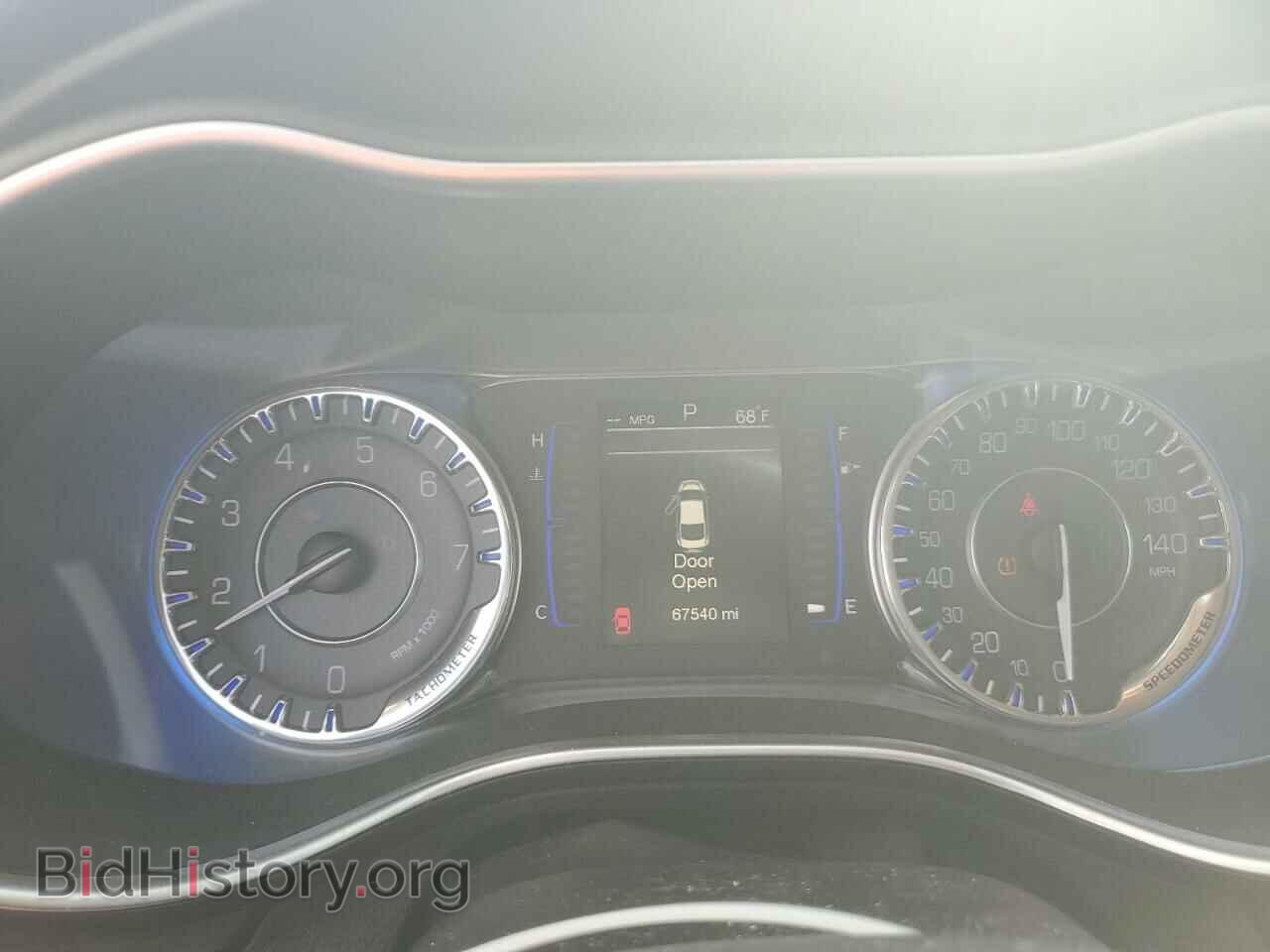 2017 CHRYSLER 200 - VIN: 1C3CCCFB5HN506697 - Фото 9