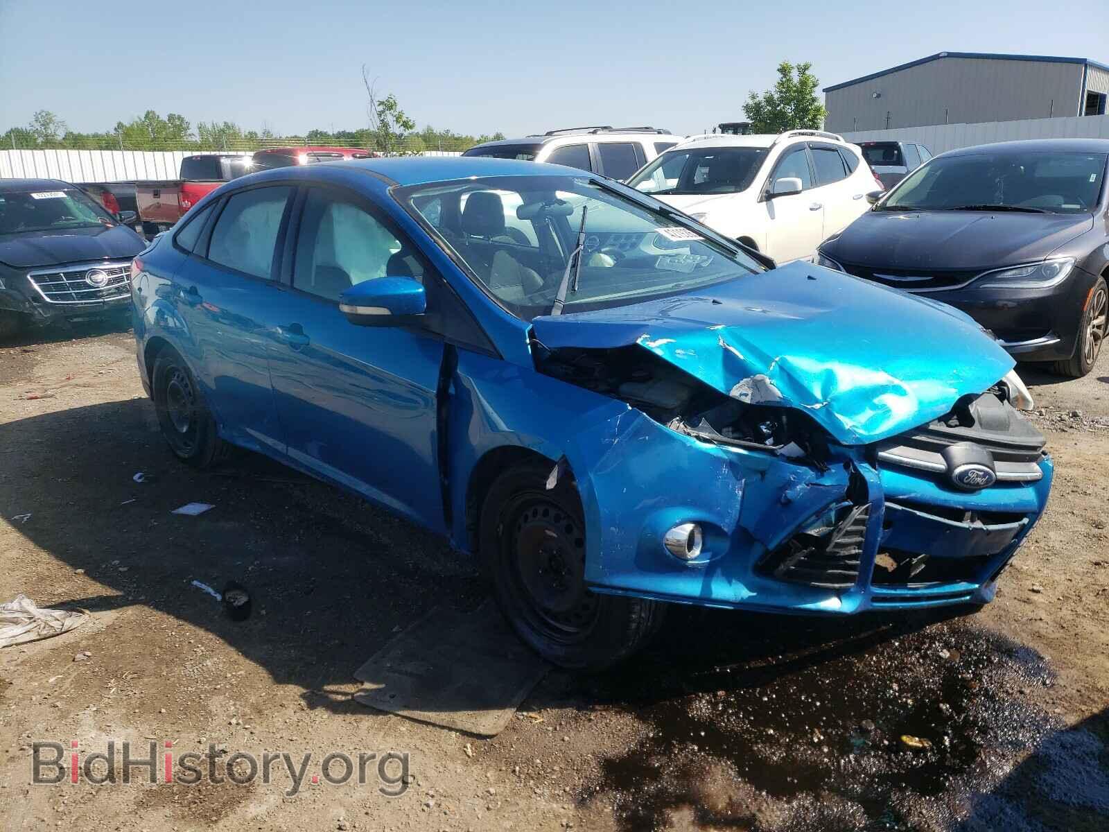 Photo 1FAHP3F2XCL102052 - FORD FOCUS 2012