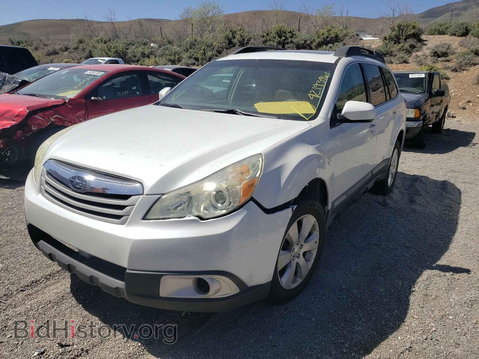 2011 SUBARU LEGACY - VIN: 4S4BRBKC9B3312090 - Фото 2