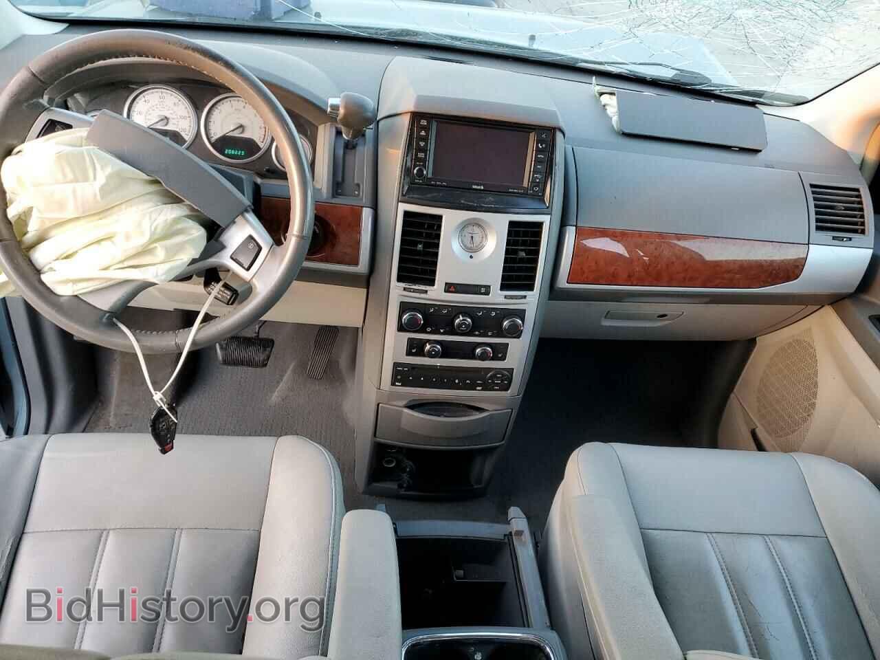 2008 CHRYSLER MINIVAN - VIN: 2A8HR54P78R828845 - Фото 8