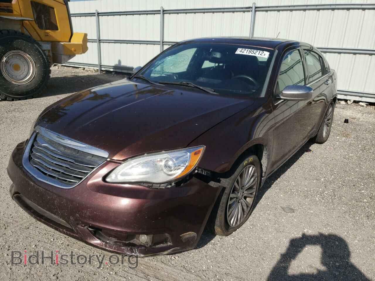2012 CHRYSLER 200 - VIN: 1C3CCBCG1CN305897 - Фото 2