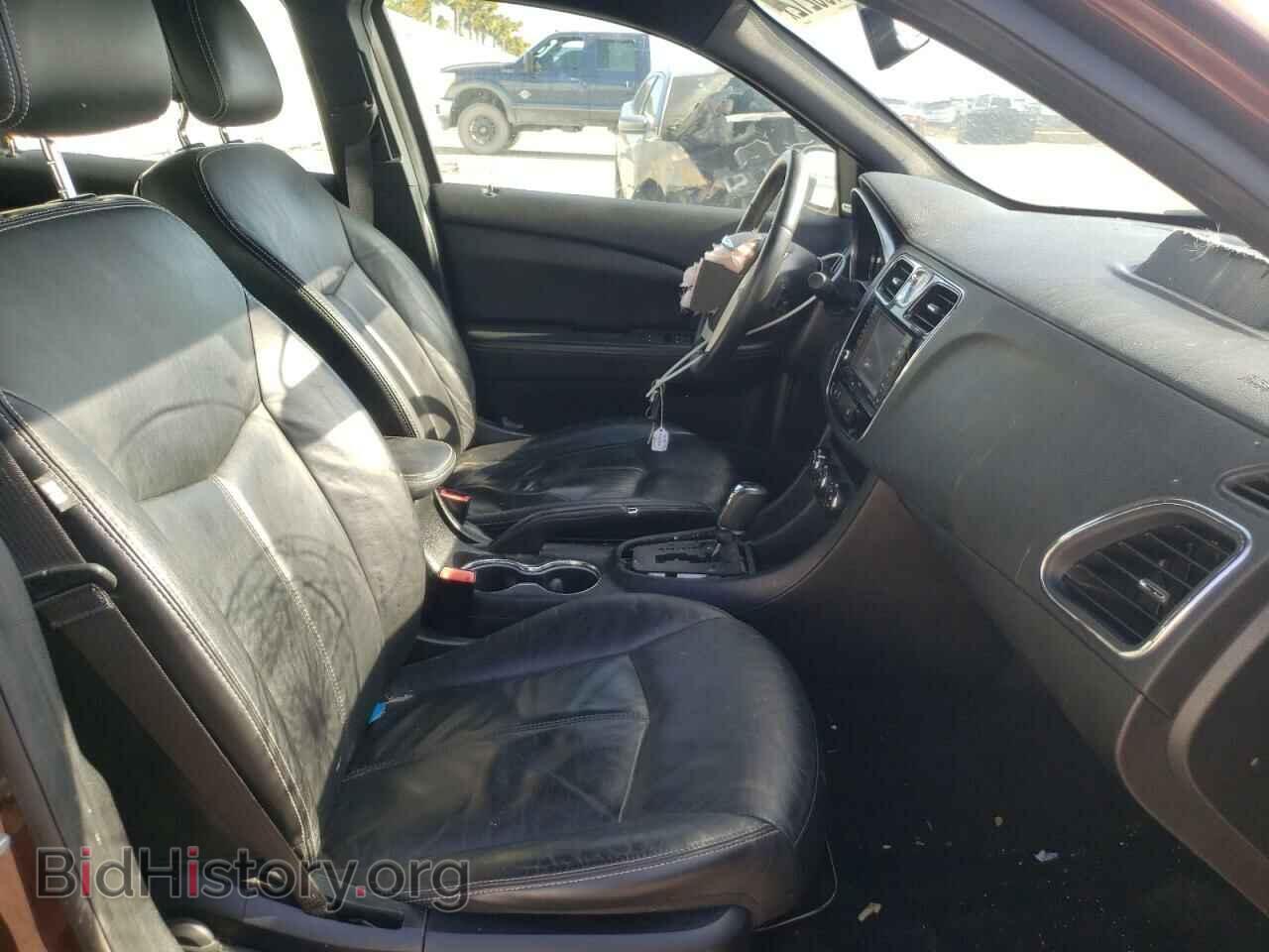 2012 CHRYSLER 200 - VIN: 1C3CCBCG1CN305897 - Фото 5