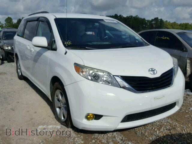 Фотография 5TDKK3DC3BS030053 - TOYOTA SIENNA LE 2011
