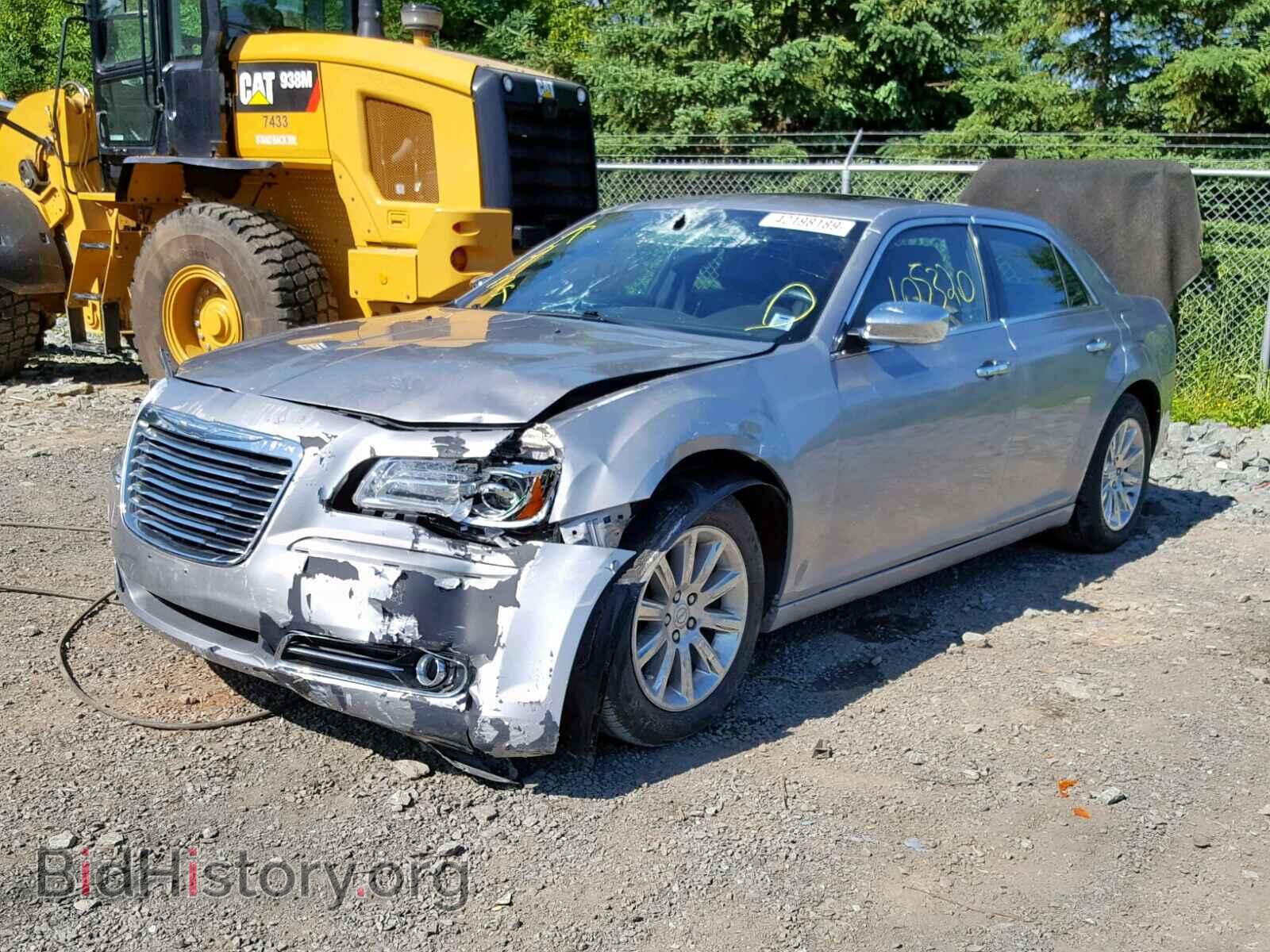 2011 CHRYSLER 300 - VIN: 2C3CA5CG9BH568007 - Фото 2