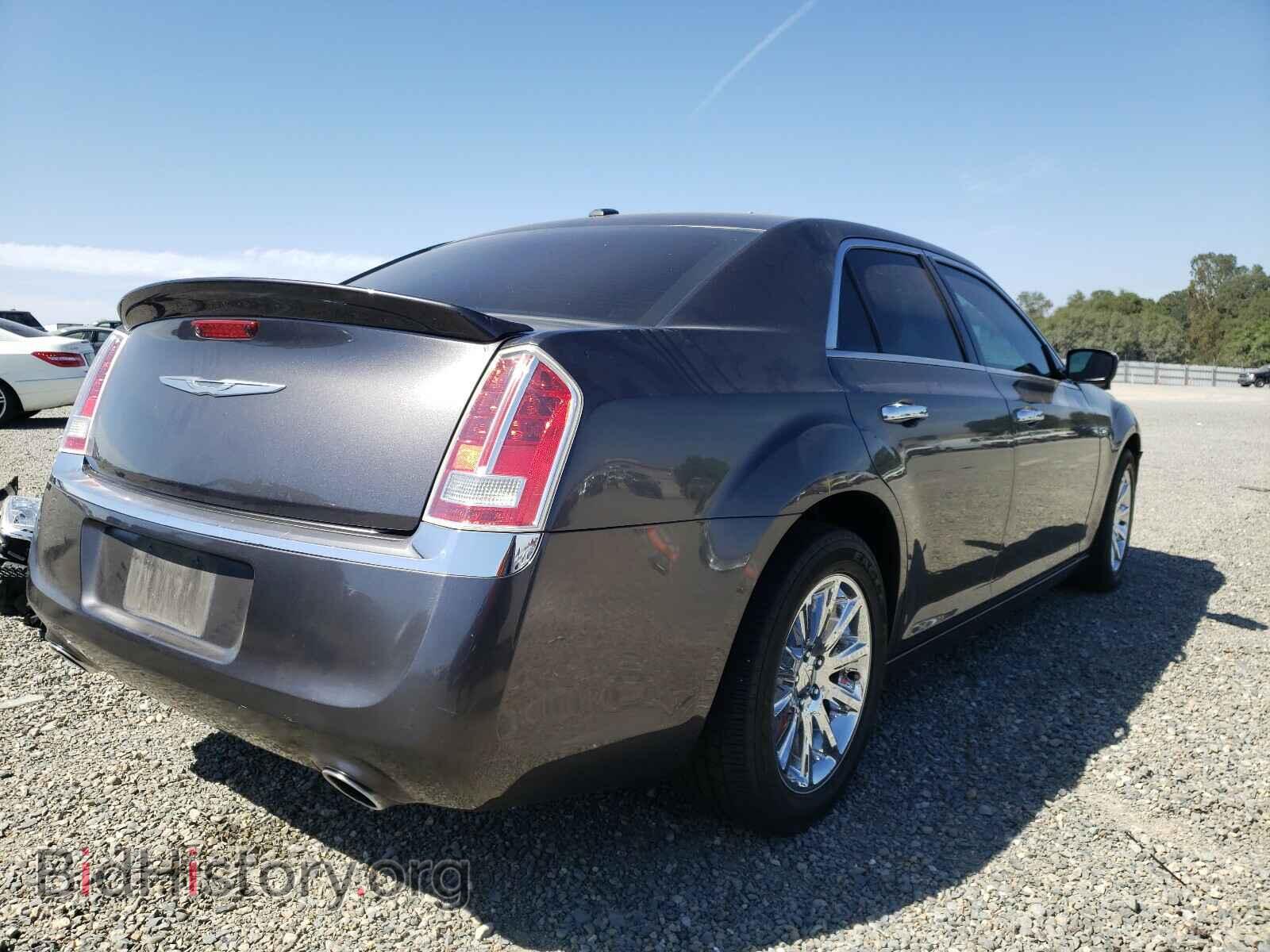 2014 CHRYSLER 300 - VIN: 2C3CCAET8EH117877 - Фото 4