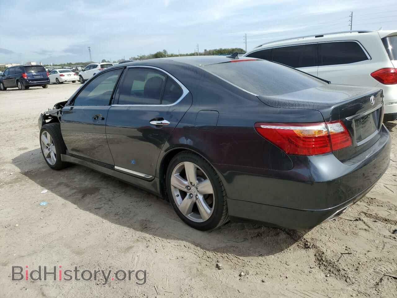 2011 LEXUS LS460 - VIN: JTHBL5EF6B5106452 - Photo 2