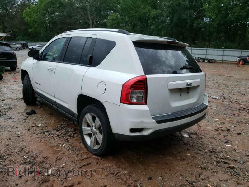 2011 Jeep COMPASS (VIN 1J4NT1FA6BD260640) — фото 3 из 10