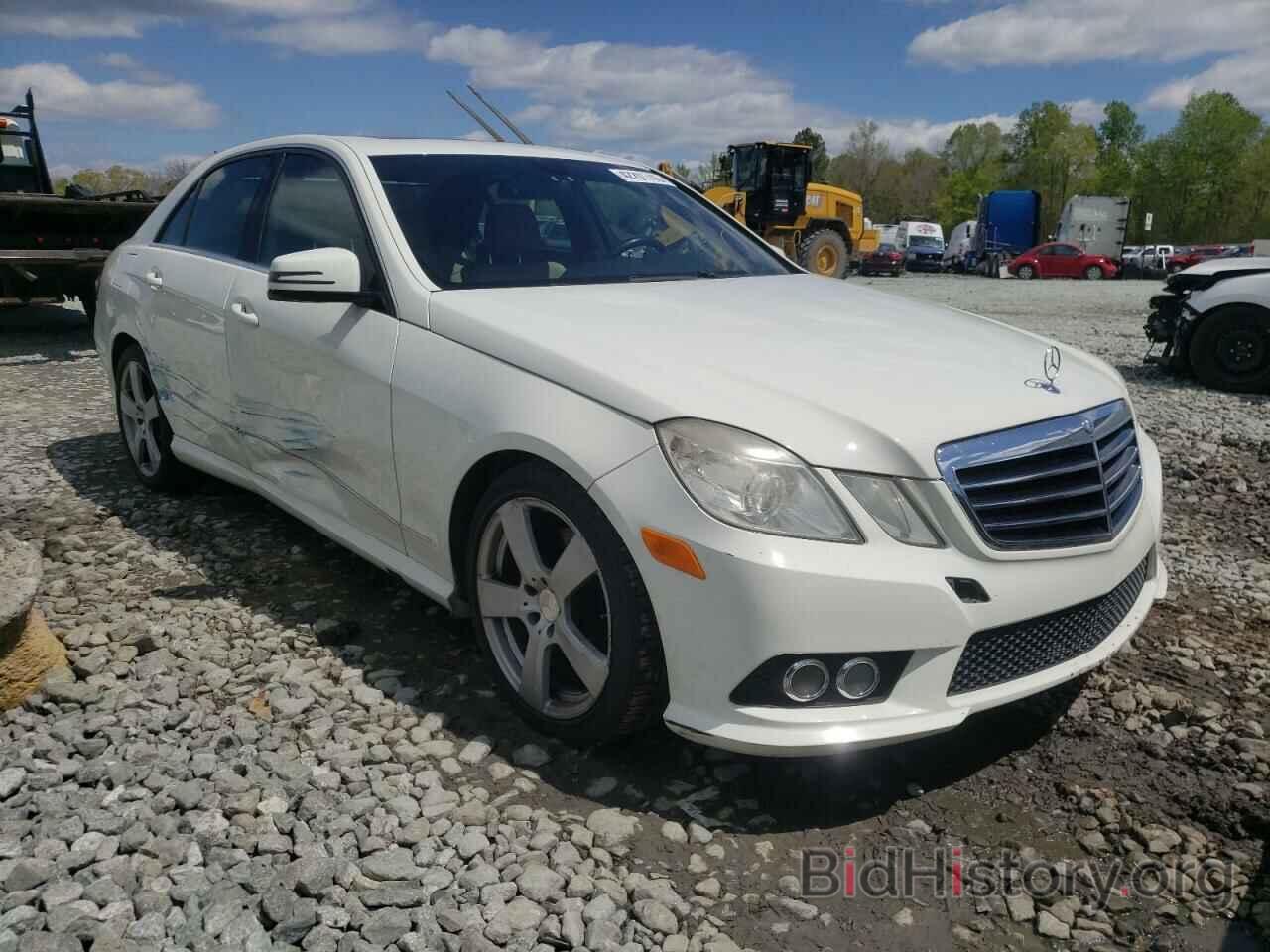 Photo WDDHF5GB3AA098576 - MERCEDES-BENZ E-CLASS 2010