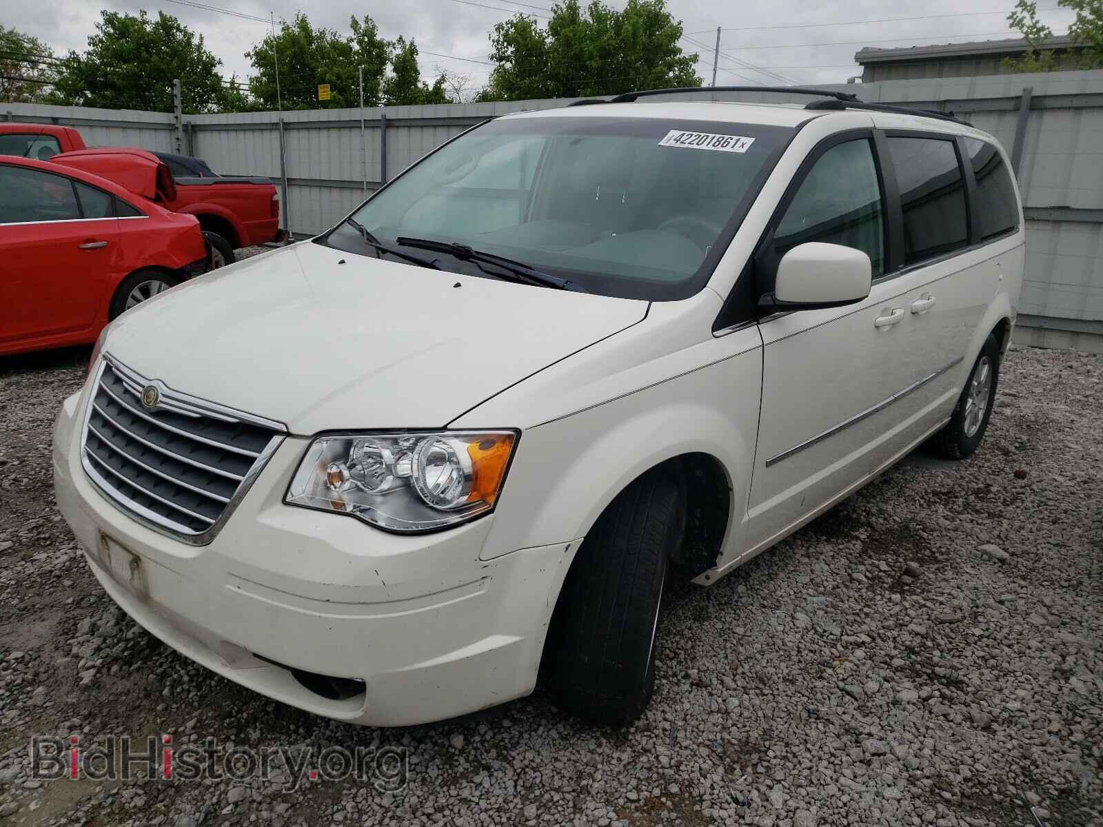 2010 CHRYSLER MINIVAN - VIN: 2A4RR5D17AR400202 - Фото 2