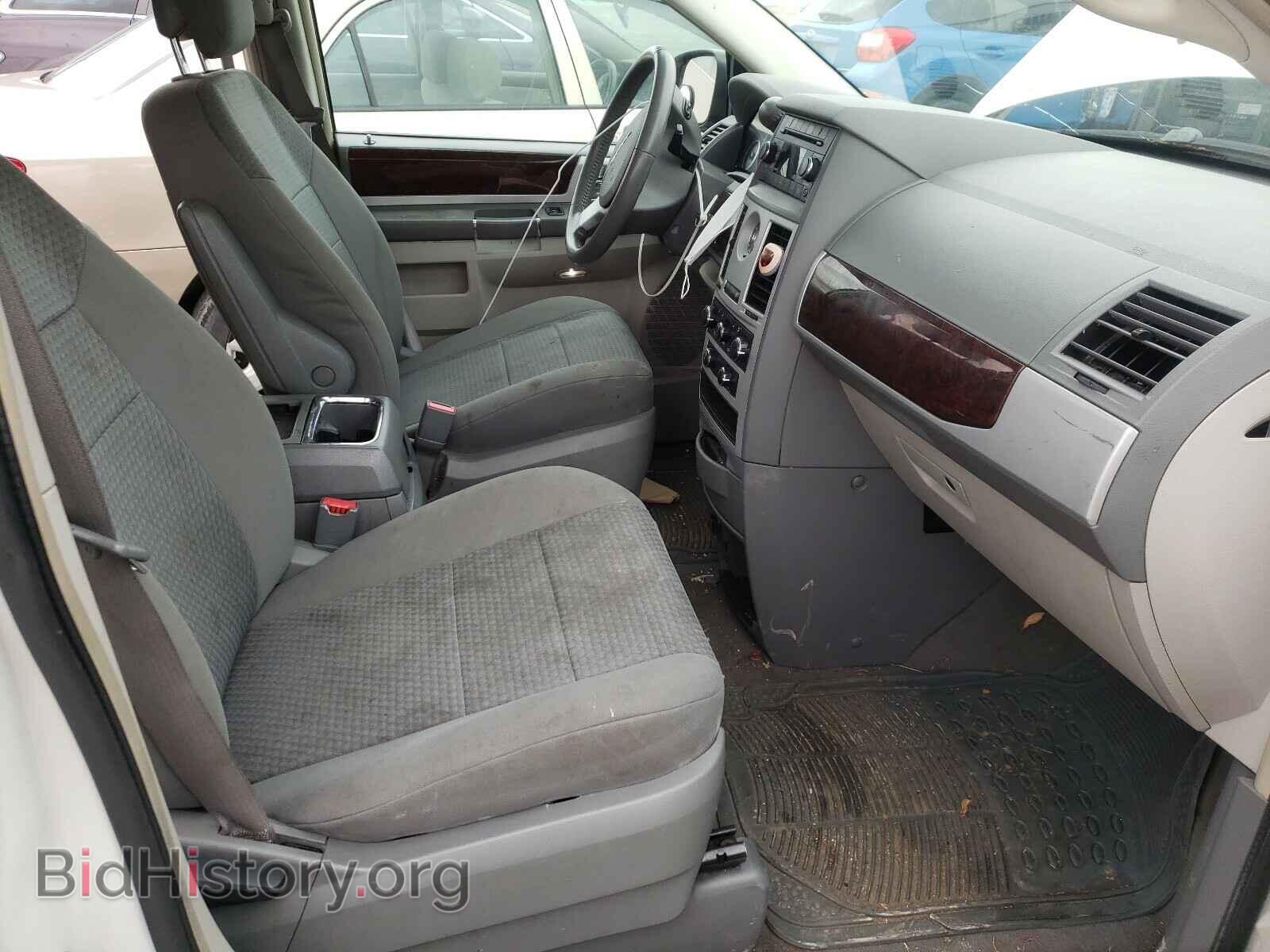 2010 CHRYSLER MINIVAN - VIN: 2A4RR5D17AR400202 - Фото 5