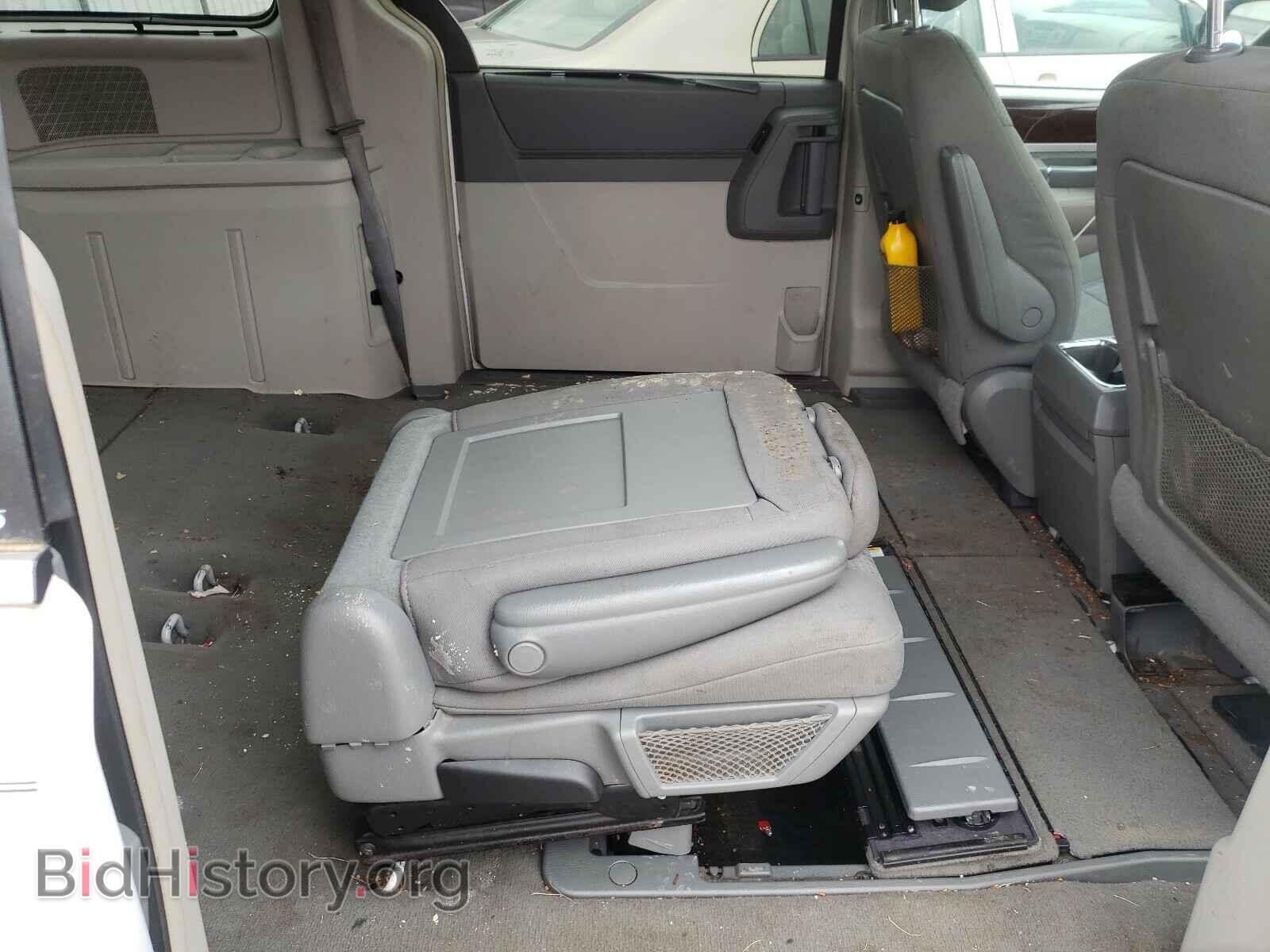 2010 CHRYSLER MINIVAN - VIN: 2A4RR5D17AR400202 - Фото 6