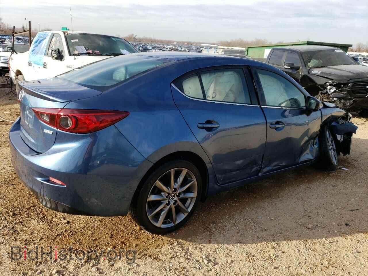 2018 MAZDA 3 - VIN: 3MZBN1V38JM168466 - Фото 3