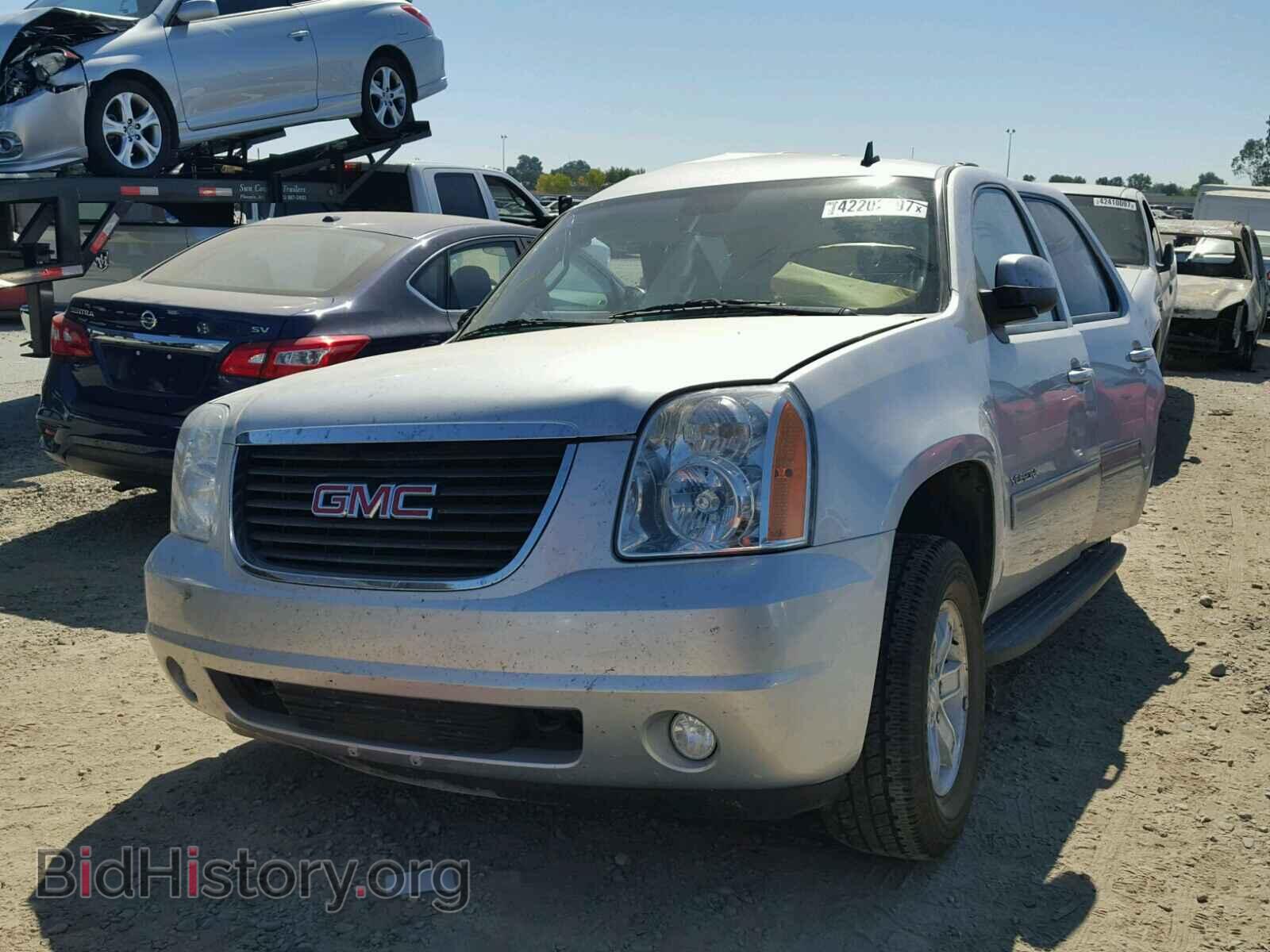 2013 GMC YUKON - VIN: 1GKS1CE05DR267463 - Фото 2