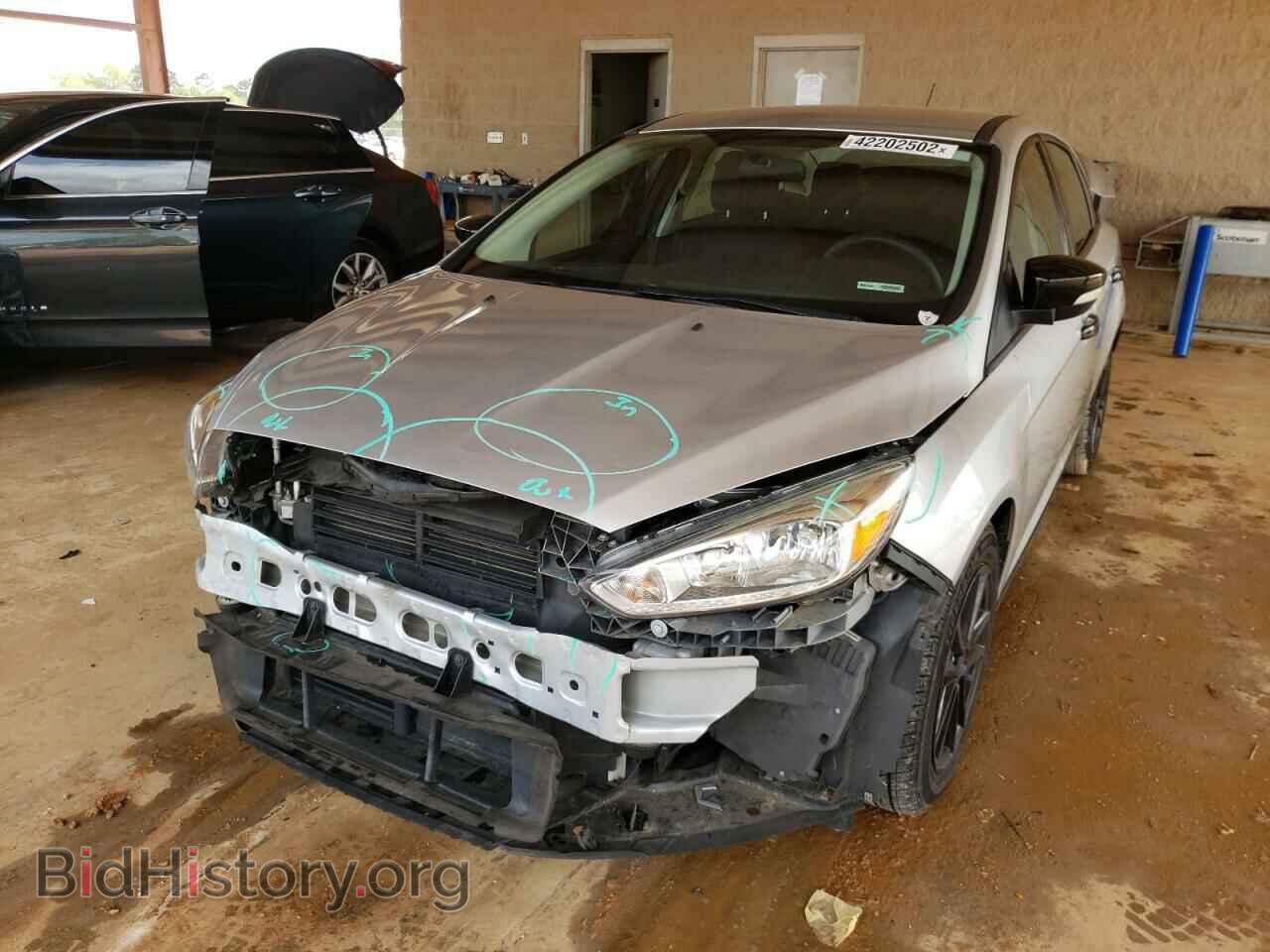 2017 FORD FOCUS - VIN: 1FADP3F2XHL301799 - Photo 2