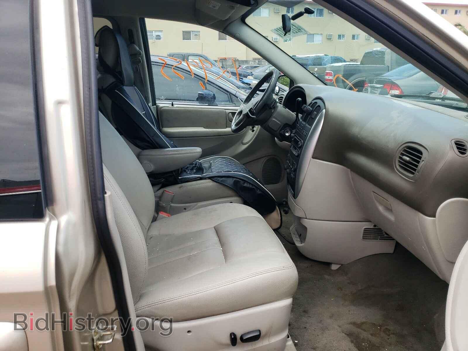 2006 CHRYSLER MINIVAN - VIN: 2A8GP54L86R666851 - Фото 5