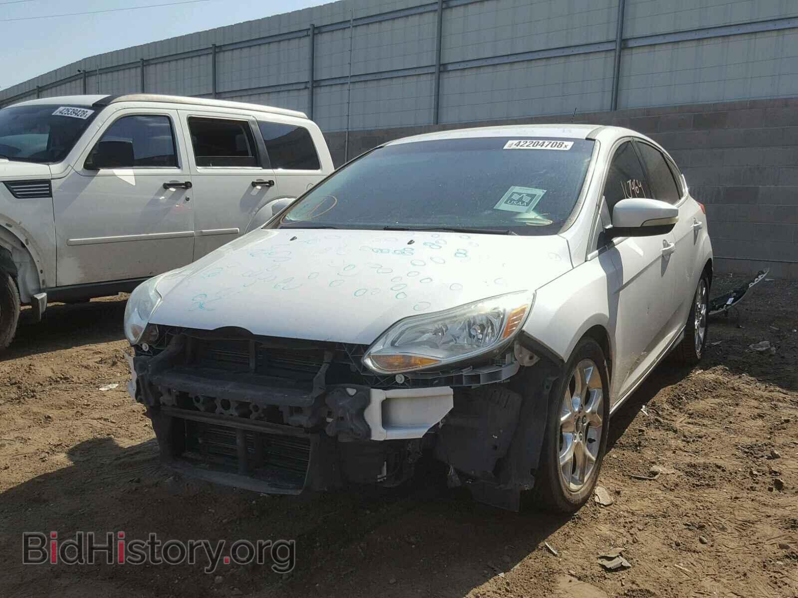 2012 Ford FOCUS (VIN 1FAHP3M25CL222568) — photo 2 of 10