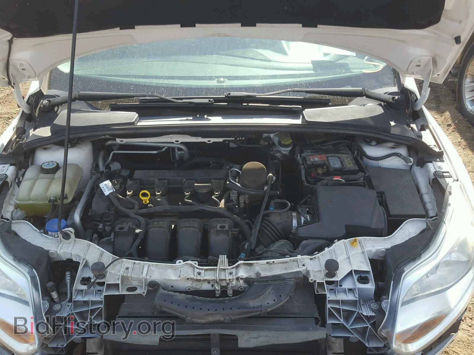 2012 Ford FOCUS (VIN 1FAHP3M25CL222568) — photo 7 of 10