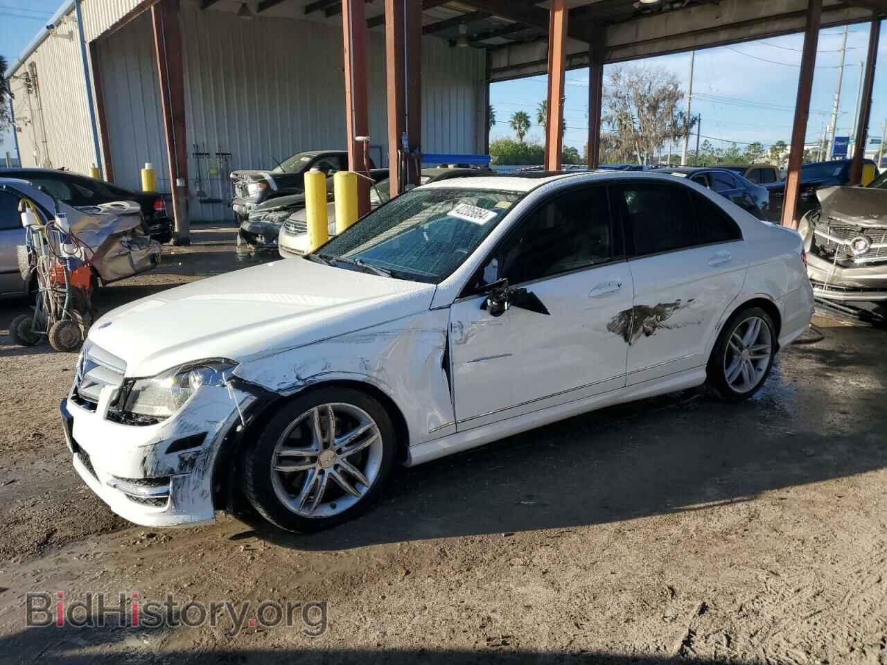 Photo WDDGF8AB4ER315856 - MERCEDES-BENZ C-CLASS 2014