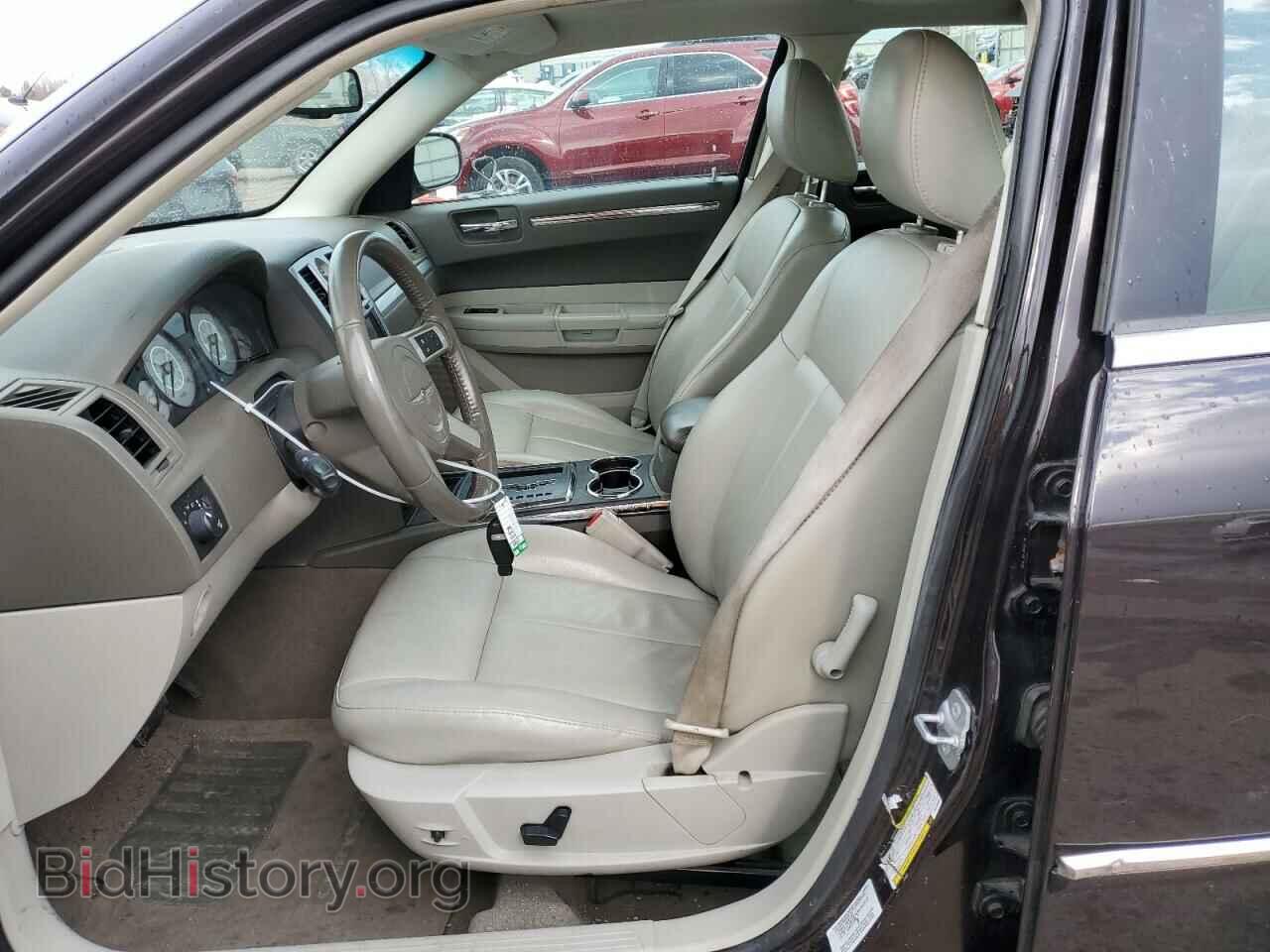 2010 CHRYSLER 300 - VIN: 2C3CA5CV5AH148693 - Фото 7