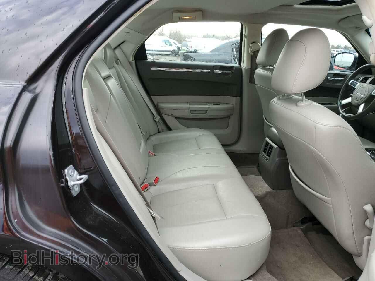 2010 CHRYSLER 300 - VIN: 2C3CA5CV5AH148693 - Фото 10