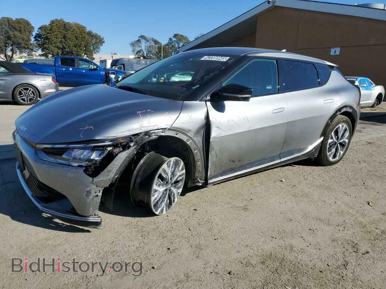 Photo KNDC3DLC2R5186304 - KIA EV6 LIGHT 2024