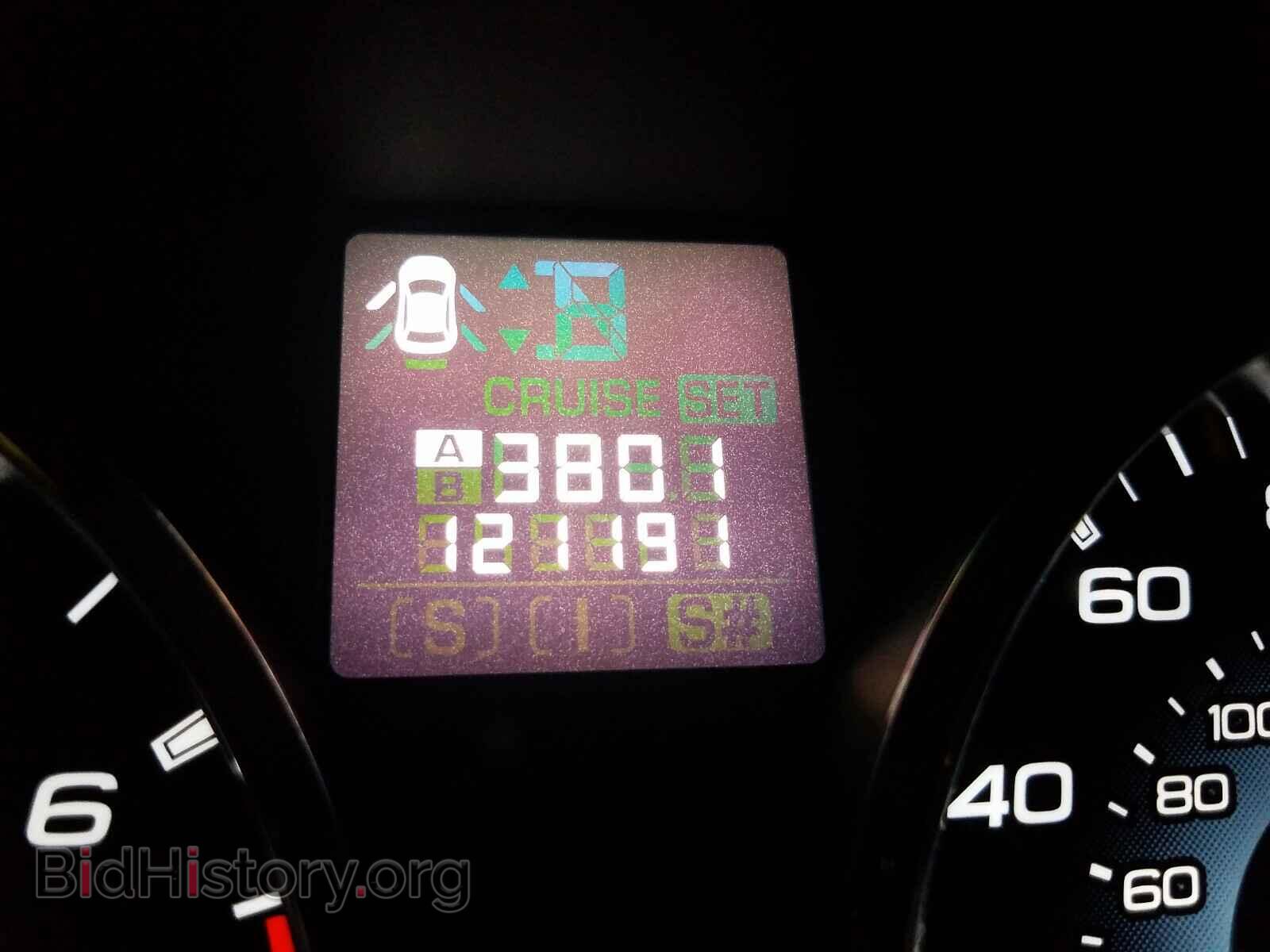 2011 SUBARU OUTBACK - VIN: 4S4BRDJC5B2443262 - Фото 8
