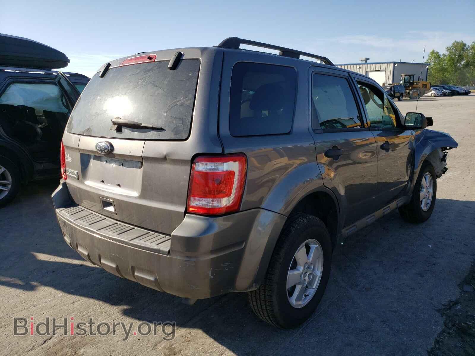 2011 FORD ESCAPE - VIN: 1FMCU0D77BKA31239 - Фото 4