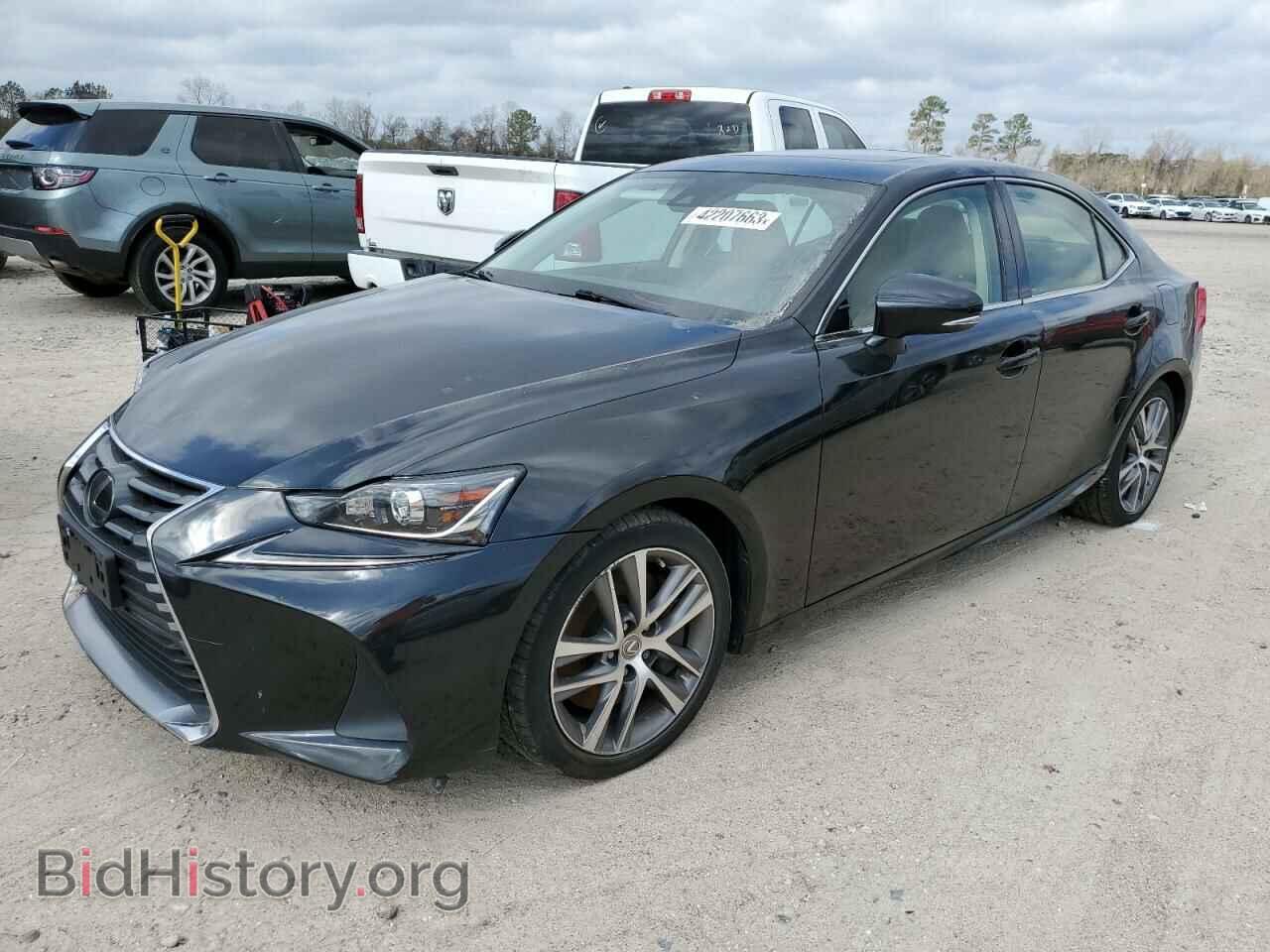 Фотография JTHC81D24K5035281 - LEXUS IS 2019