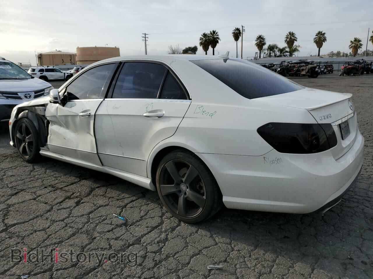 2012 MERCEDES-BENZ E-CLASS - VIN: WDDHF5KB2CA615070 - Фото 2